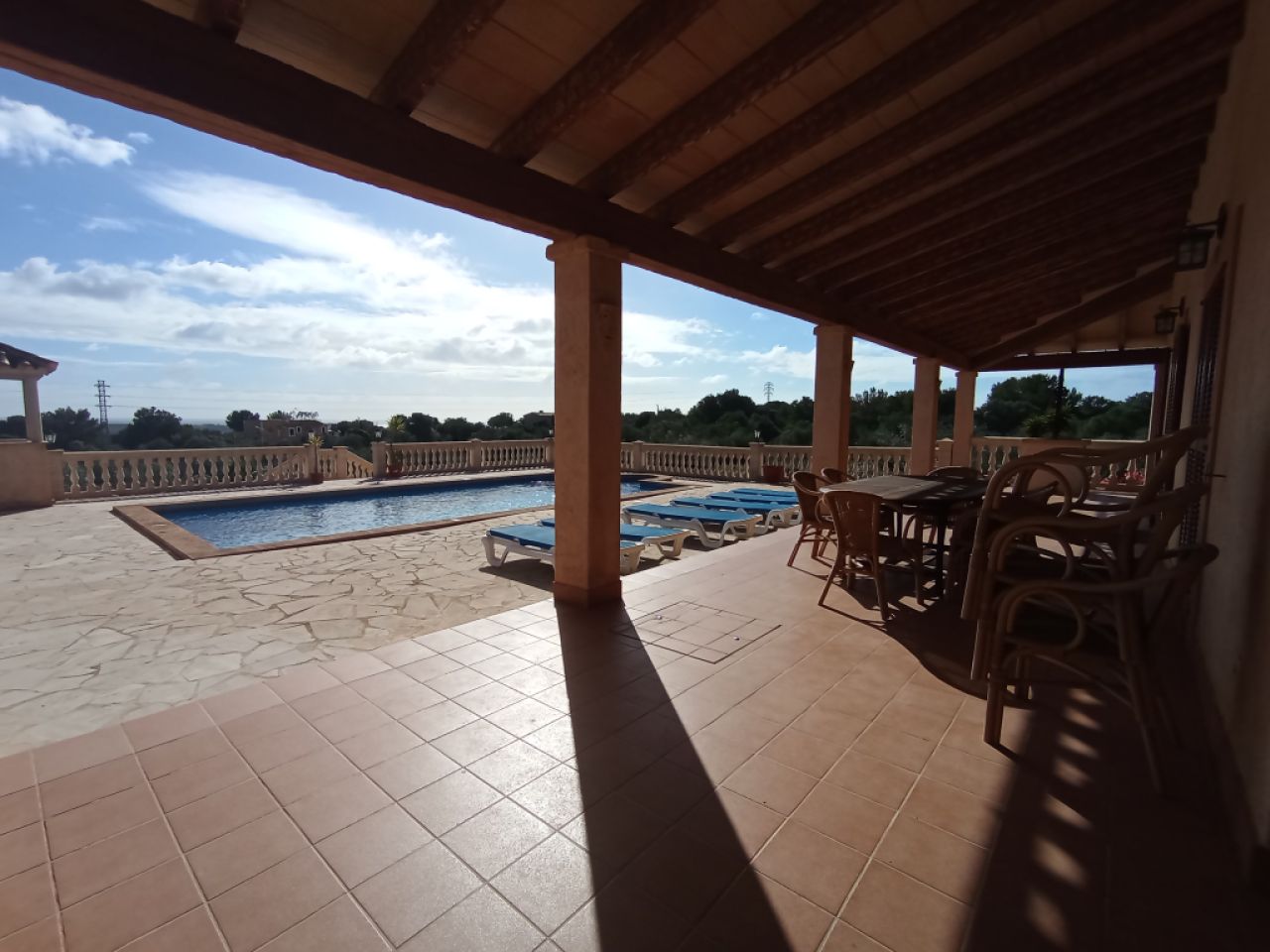 Enorme teilmöblierte FInca mit Ölheizung, Pool und Meerblick bei Porto Colom--- F 181