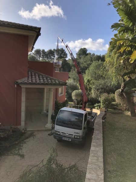 Entleerung, Demontage und Abbruch. Leerung, Räumung und Abbruch.