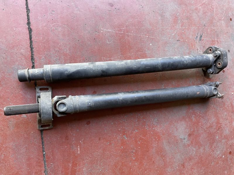 Ersatzteillos BMW 525TSD E34 Getriebe, Wellen, komplette Zentralwelle