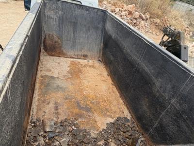 Se alquilan contenedores de 1,5 y 3 m3