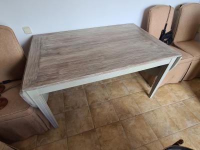 Esstisch aus Holz 145 cm, ausgeklappt 240 cm (oval) – für 4 bis 6 Personen