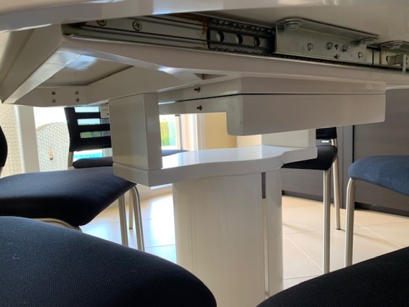 Mesa de comedor con 6 sillas, redonda, extensible, Venjakob