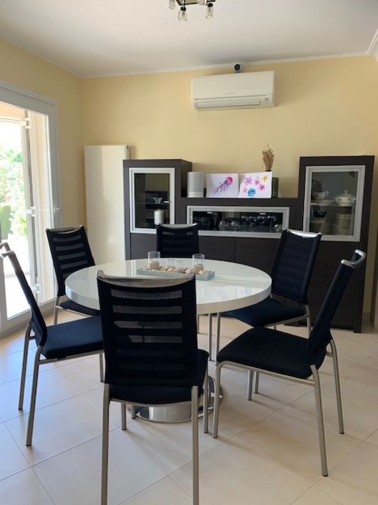 Mesa de comedor con 6 sillas, redonda, extensible, Venjakob