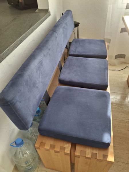 Mesa de comedor con banco y sillas - Madera maciza