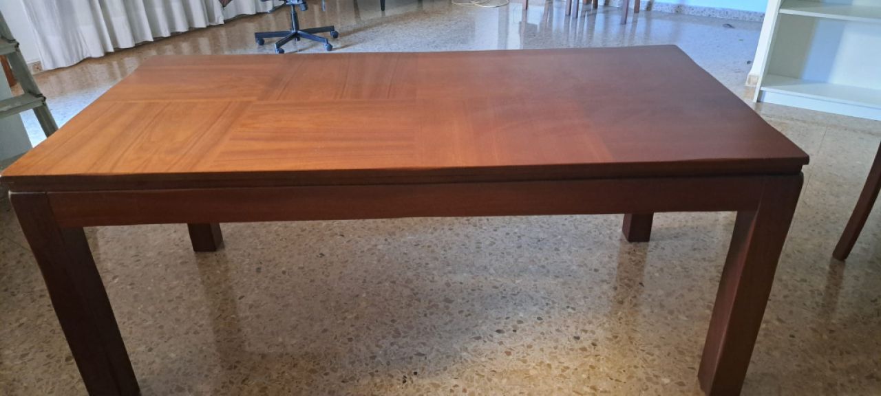 Mesa comedor y sillas