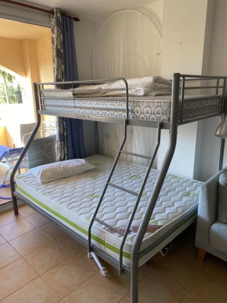 Etagenbett mit großer Liegefläche