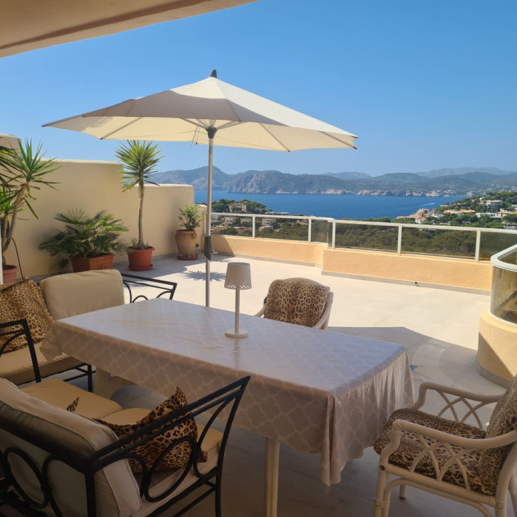 Exclusive Meerblick Wohnung in Santa Ponsa 2 SZ, 2 Bäder neu renoviert