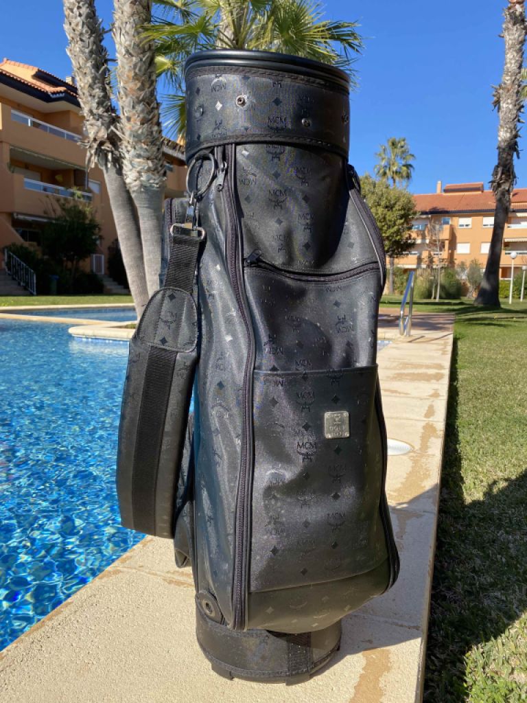 Exclusiver MCM Design Golfbag