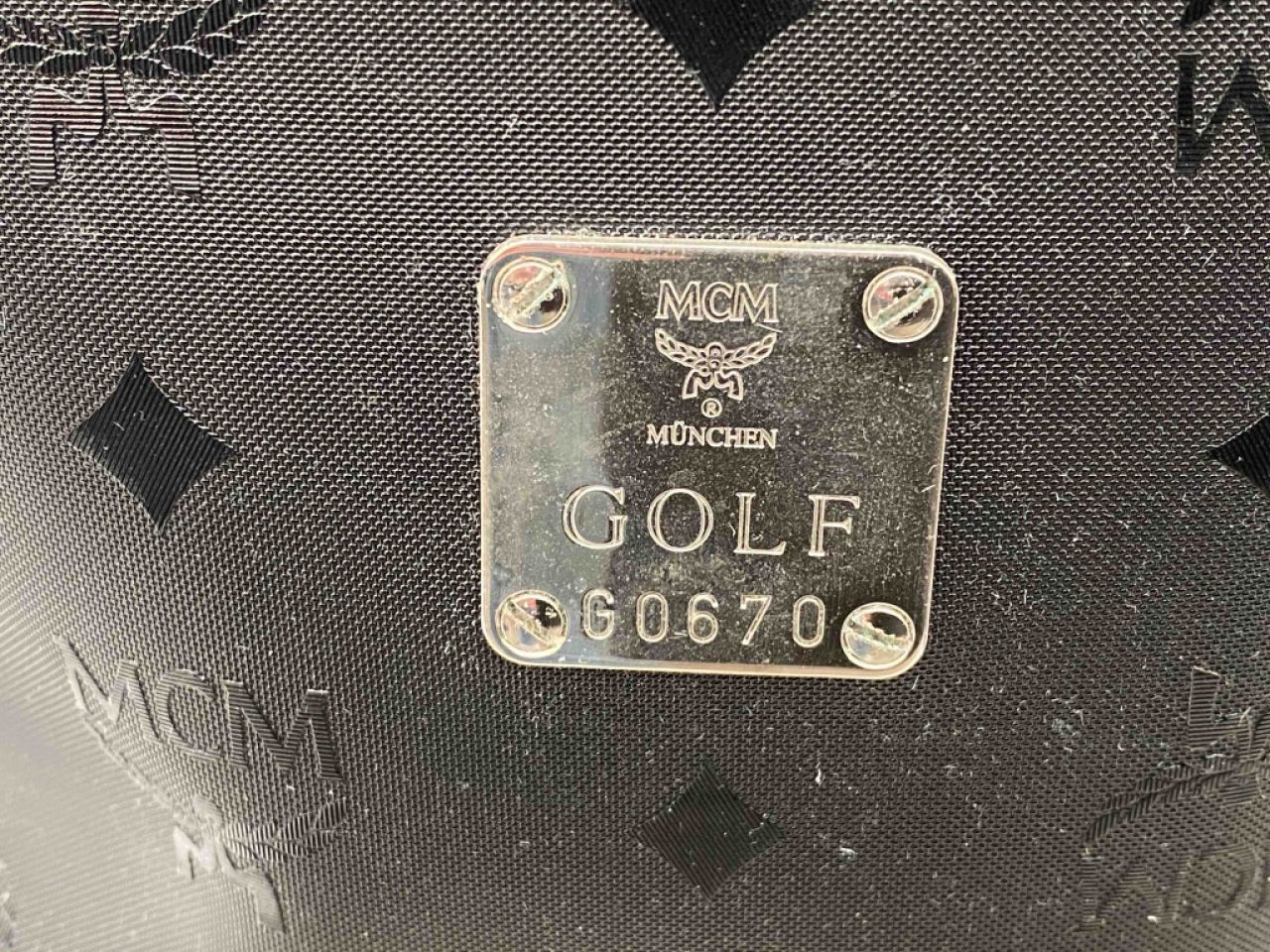 Exclusivo bolso de golf de diseño MCM