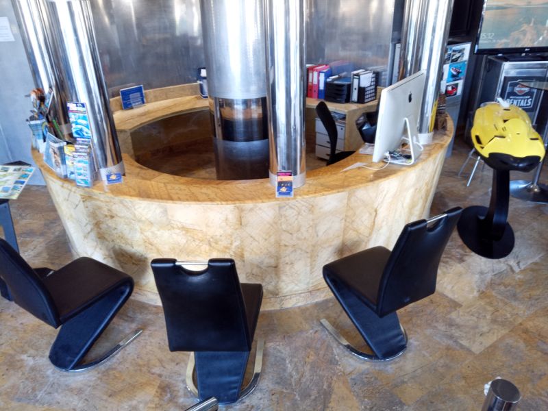 Existenz Yacht & Immobilien Broker Büro Werkstatt abzugeben