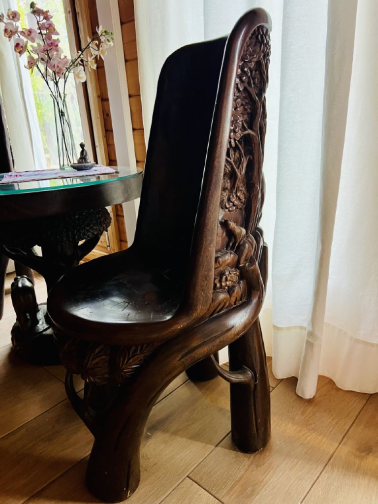 EXKLUSIV:   Massive Tropenholz Sitzgarnitur - 4 Stühle und 1 Tisch