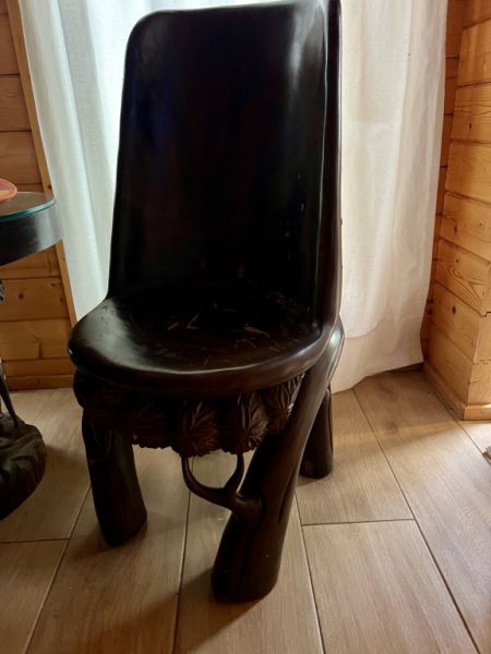 EXKLUSIV:   Massive Tropenholz Sitzgarnitur - 4 Stühle und 1 Tisch