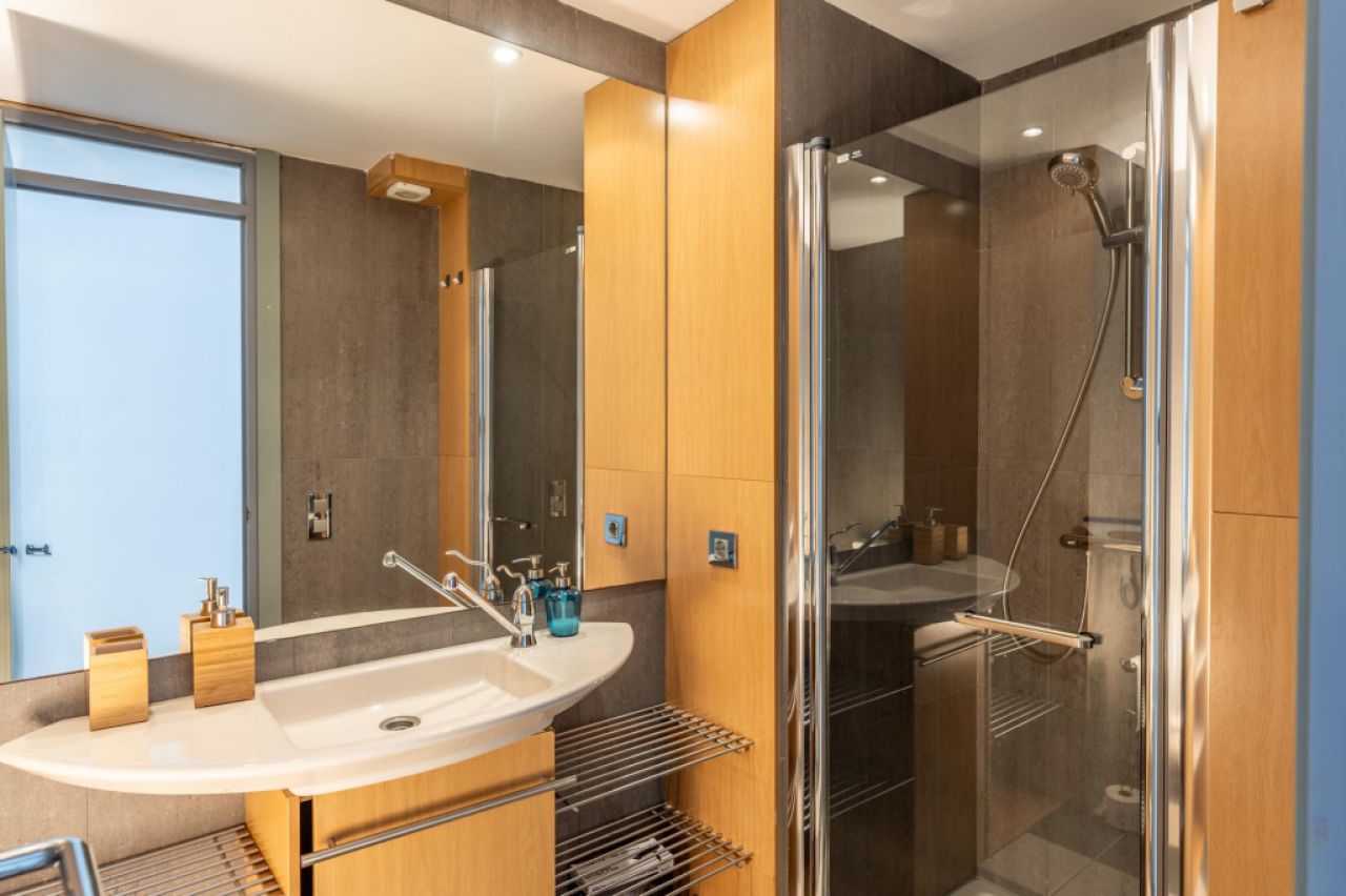 EXCLUSIVA: Casa residencial con licencia vacacional y local en Puerto Alcudia