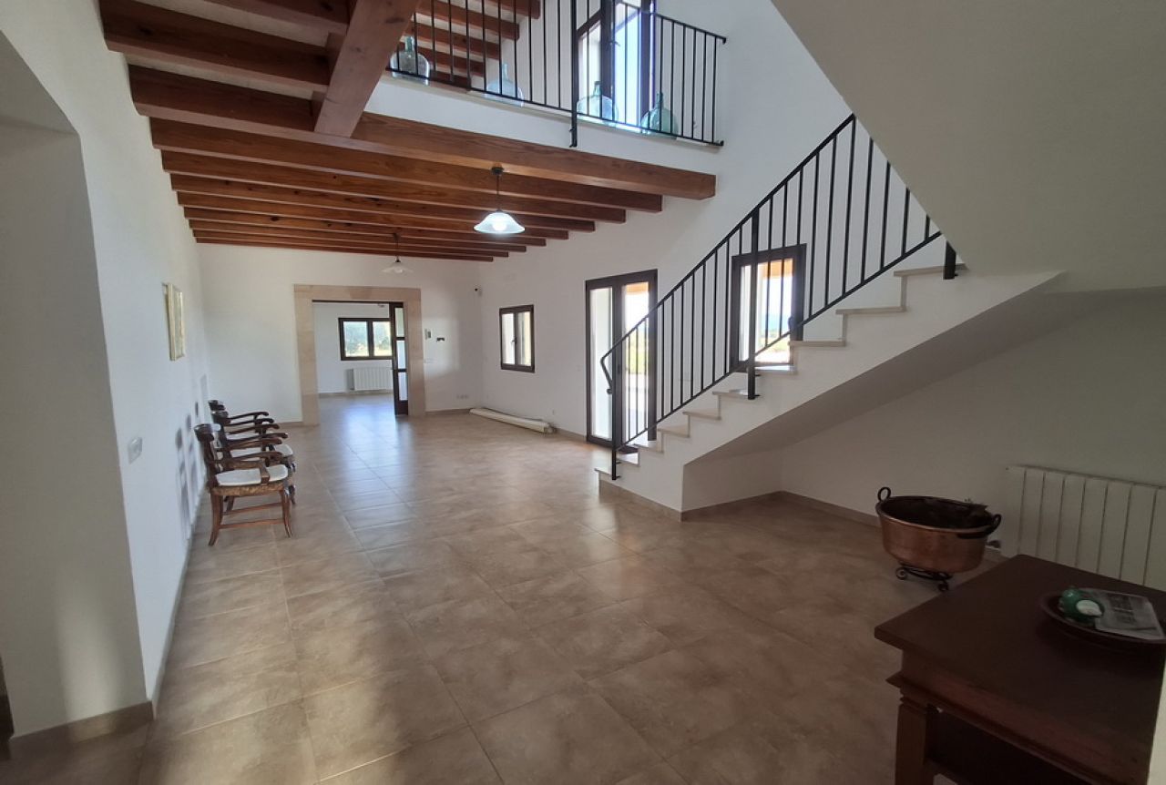 Exclusiva y elegante finca de 2 plantas con todos los extras cerca de Campos-Felanitx -- F 50