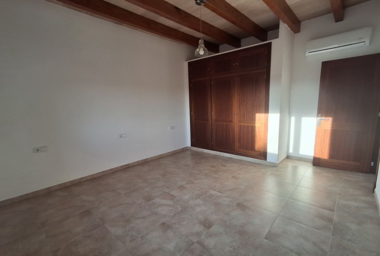 Exclusiva y elegante finca de 2 plantas con todos los extras cerca de Campos-Felanitx -- F 50