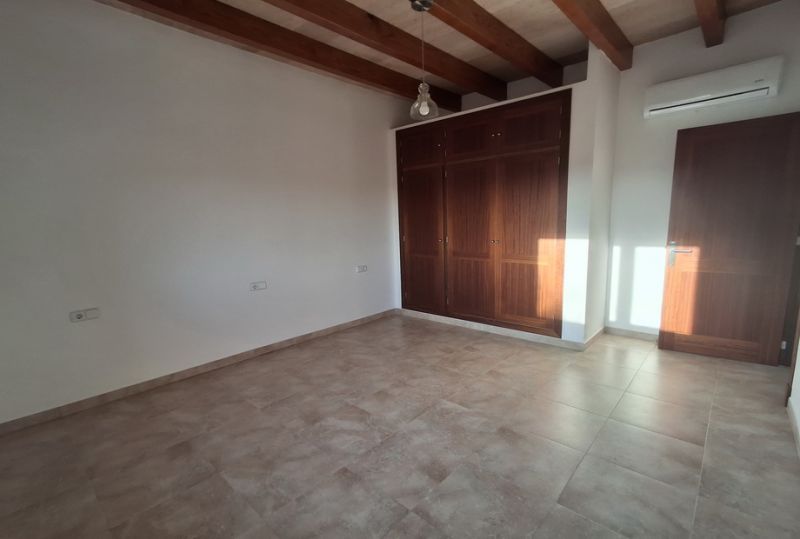 Exclusiva y elegante finca de 2 plantas con todos los extras cerca de Campos-Felanitx -- F 50