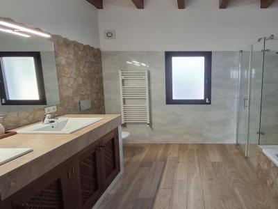 Exclusiva y elegante finca de 2 plantas con todos los extras cerca de Campos-Felanitx -- F 50