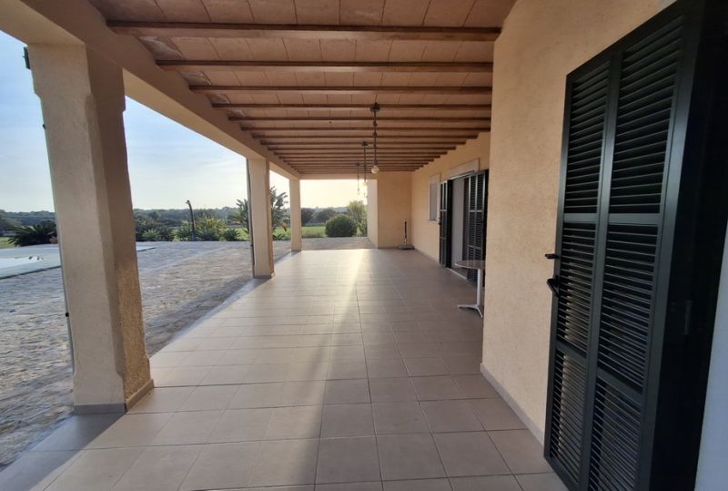 Exclusiva y elegante finca de 2 plantas con todos los extras cerca de Campos-Felanitx -- F 50