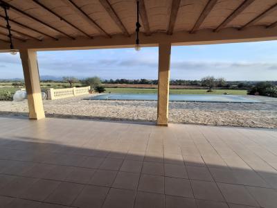 Exclusiva y elegante finca de 2 plantas con todos los extras cerca de Campos-Felanitx -- F 50