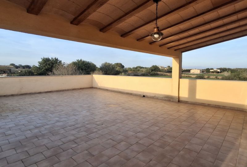 Exclusiva y elegante finca de 2 plantas con todos los extras cerca de Campos-Felanitx -- F 50