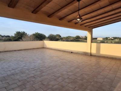 Exclusiva y elegante finca de 2 plantas con todos los extras cerca de Campos-Felanitx -- F 50