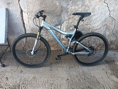 Bicicleta specialized stumpjumper m4