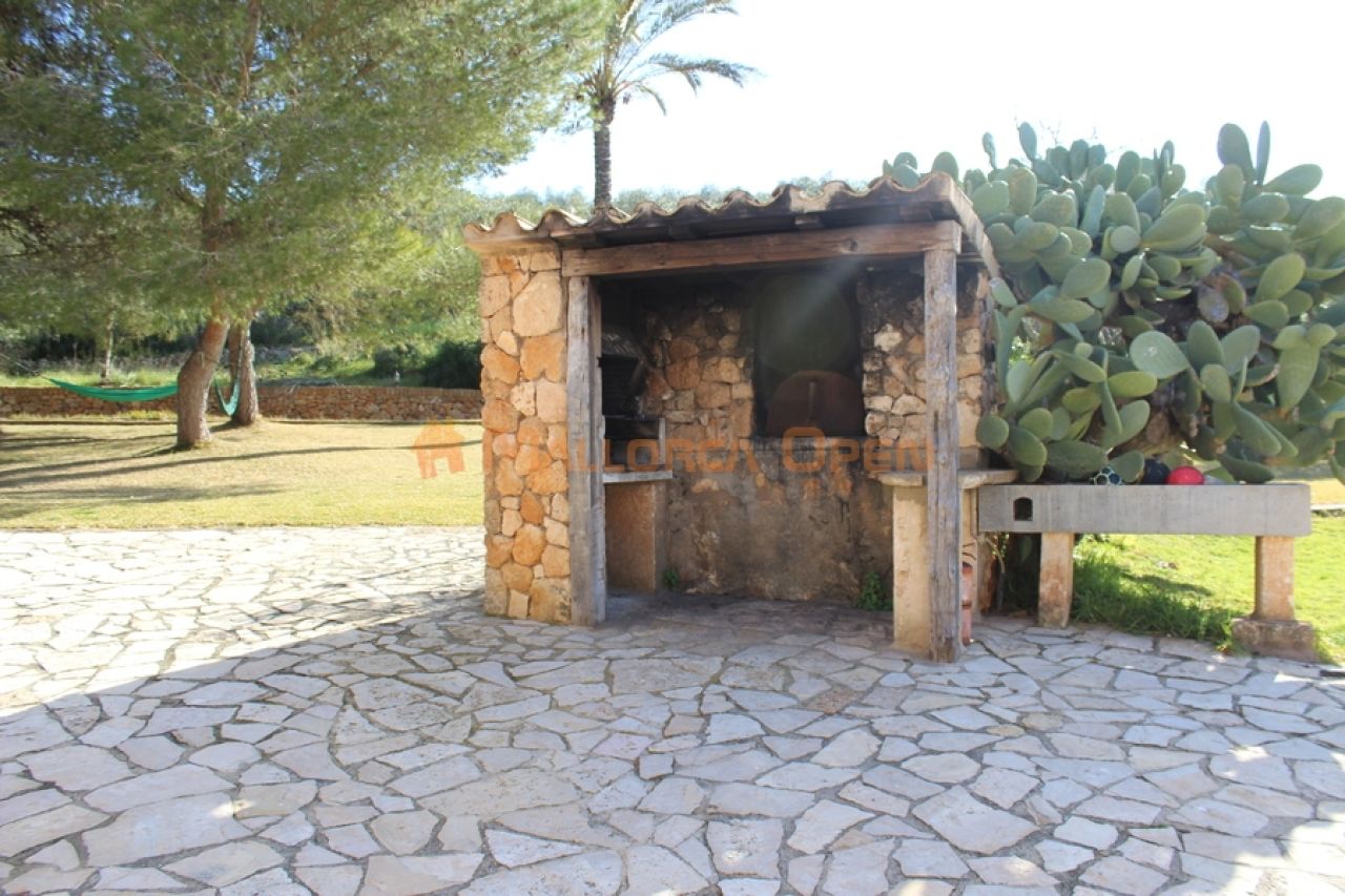 Se vende fantástica casa con apartamento de invitados entre Manacor y Alcudia