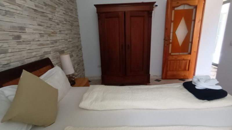 Ferien 2027: 2 Etagenchalet mit Pool, Terrassen, AC in ruhiger Lage von Cala LLombards -- CH 10 FZ