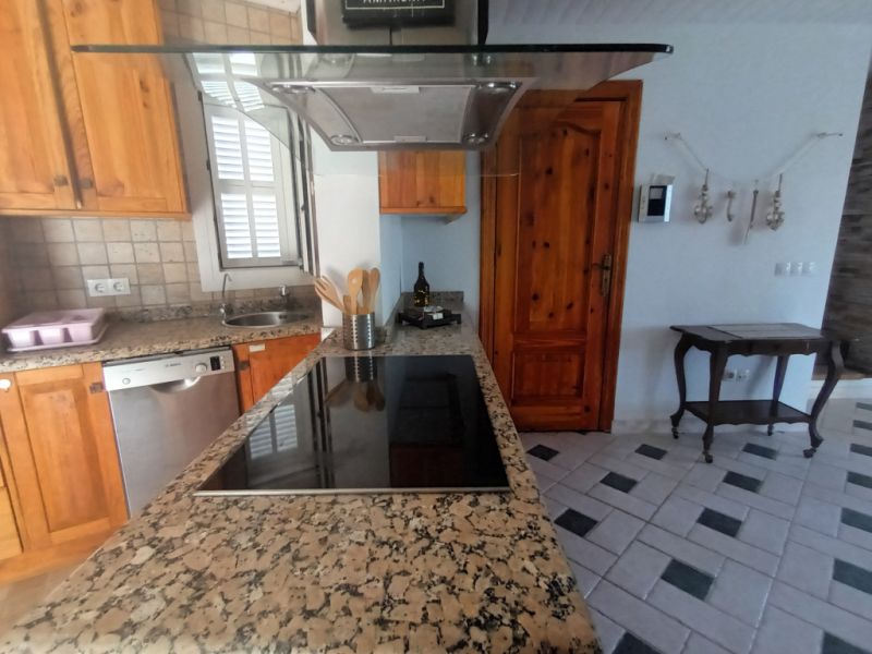 Ferien 2027: 2 Etagenchalet mit Pool, Terrassen, AC in ruhiger Lage von Cala LLombards -- CH 10 FZ