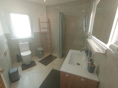 Ferien 2027: 2 Etagenchalet mit Pool, Terrassen, AC in ruhiger Lage von Cala LLombards -- CH 10 FZ