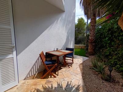 Ferien 2027: 2 Etagenchalet mit Pool, Terrassen, AC in ruhiger Lage von Cala LLombards -- CH 10 FZ