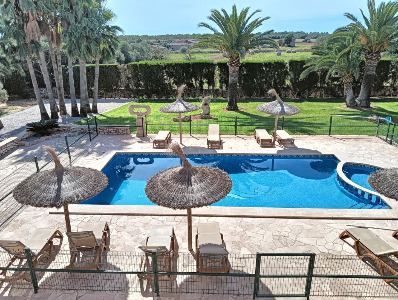 FERIEN IM SÜDOSTEN: Grosse und elegante Finca mit allen Extras bei Ses Salines - Colonia - F 37 FZ