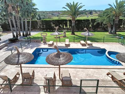 FERIEN IM SÜDOSTEN: Grosse und elegante Finca mit allen Extras bei Ses Salines - Colonia - F 37 FZ