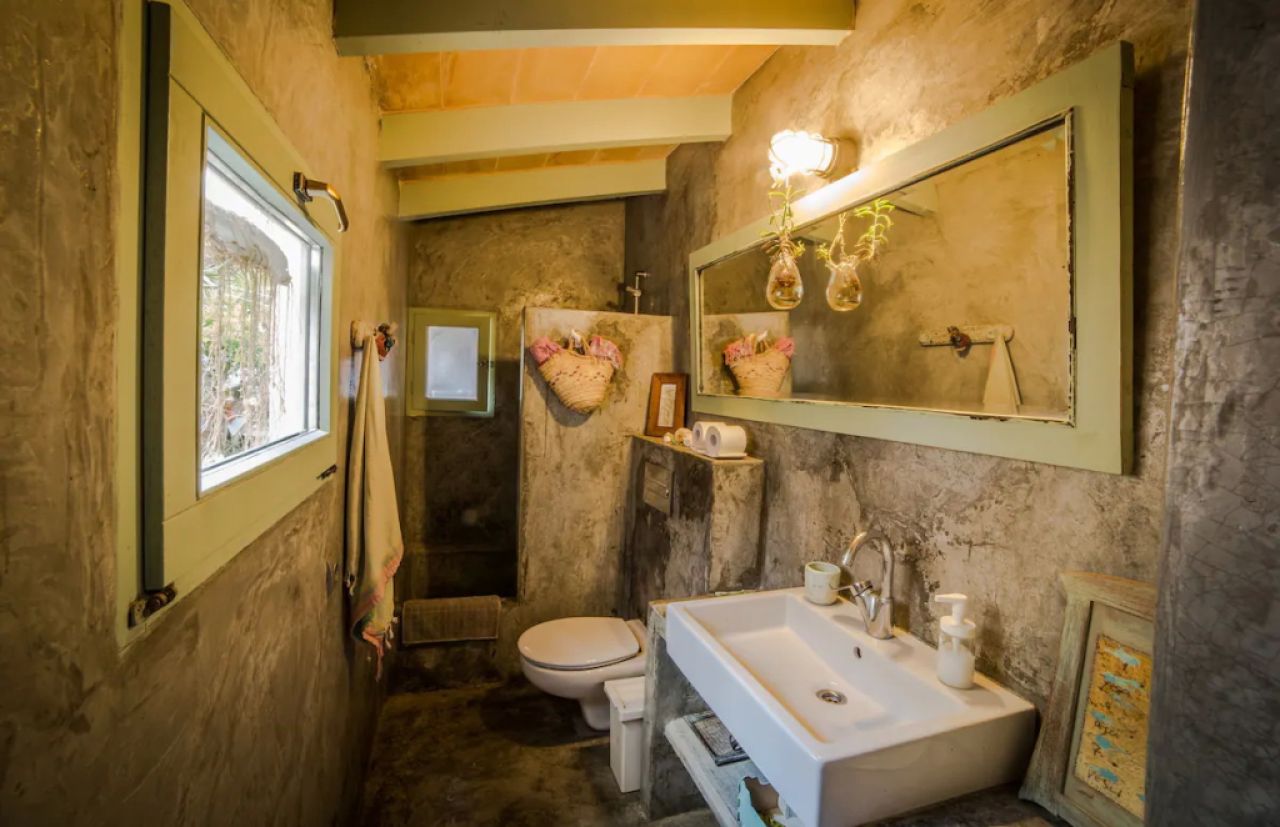 VACACIONES: Moderna casa de pueblo con patio y terraza en Es LLombards - DH 12 FZ