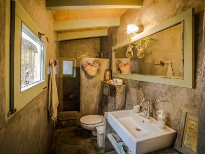 VACACIONES: Moderna casa de pueblo con patio y terraza en Es LLombards - DH 12 FZ