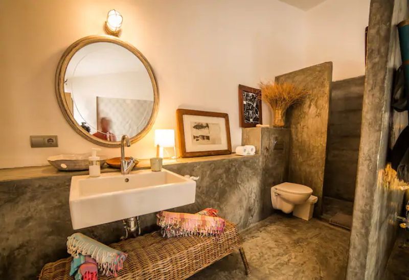 VACACIONES: Moderna casa de pueblo con patio y terraza en Es LLombards - DH 12 FZ