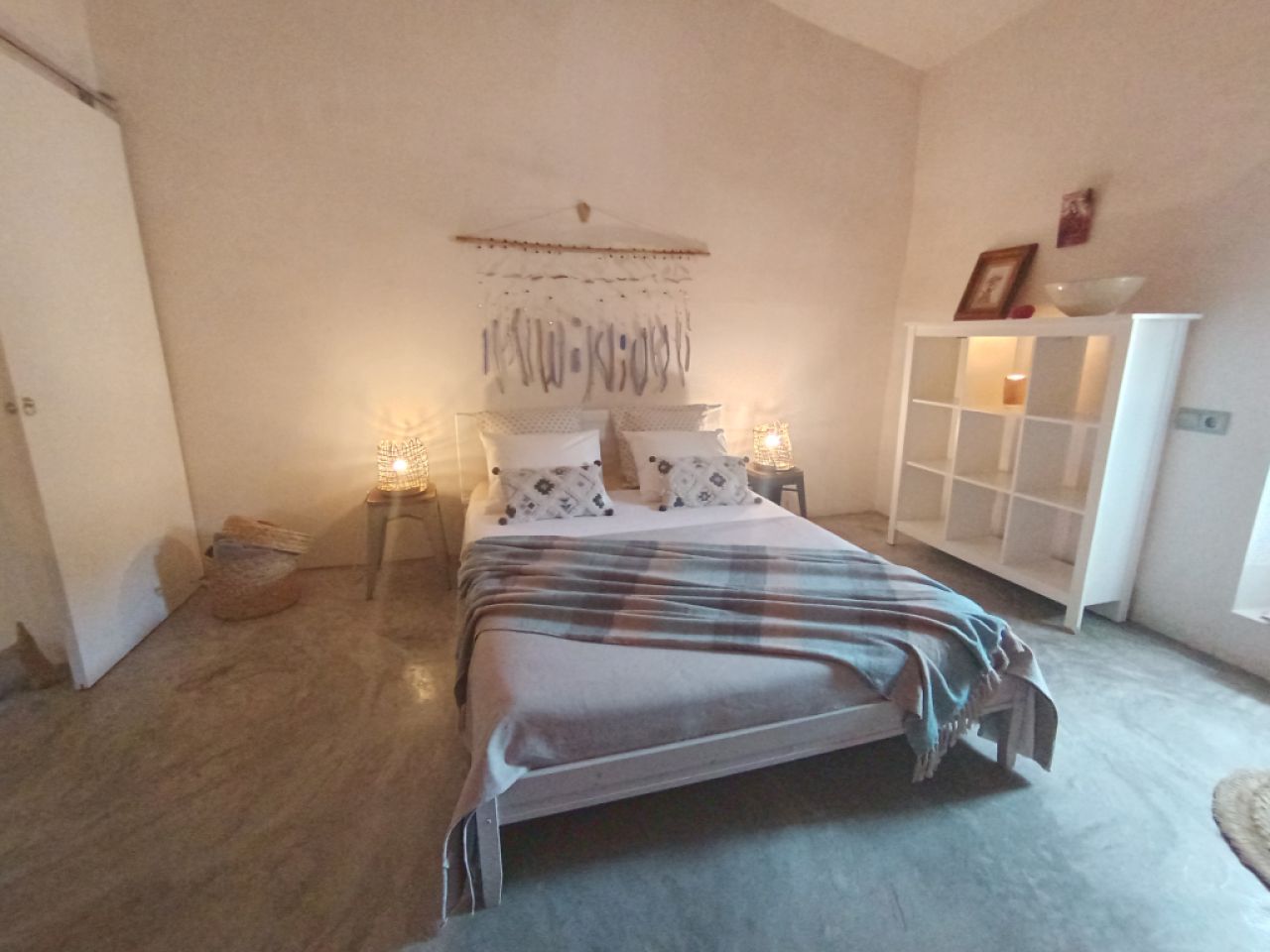 Ferienvermietung eines schönen Dorhauses mit Innenhof und Terrasse in Es LLombards --- DH 12 FZ