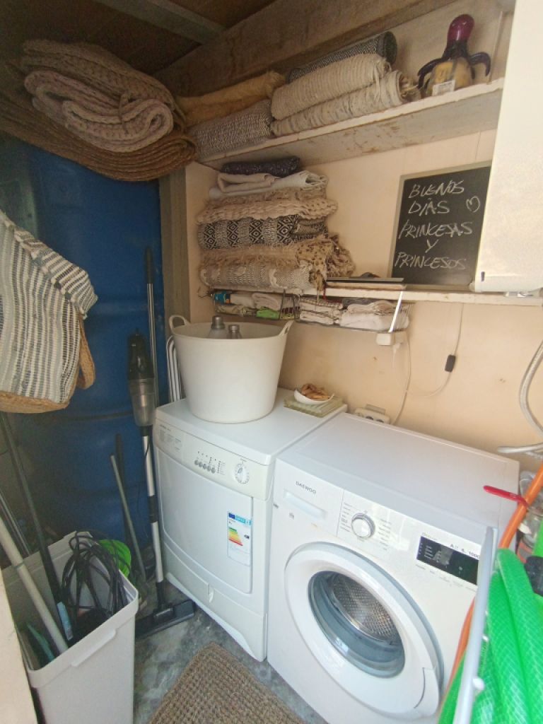 Ferienvermietung eines schönen Dorhauses mit Innenhof und Terrasse in Es LLombards --- DH 12 FZ