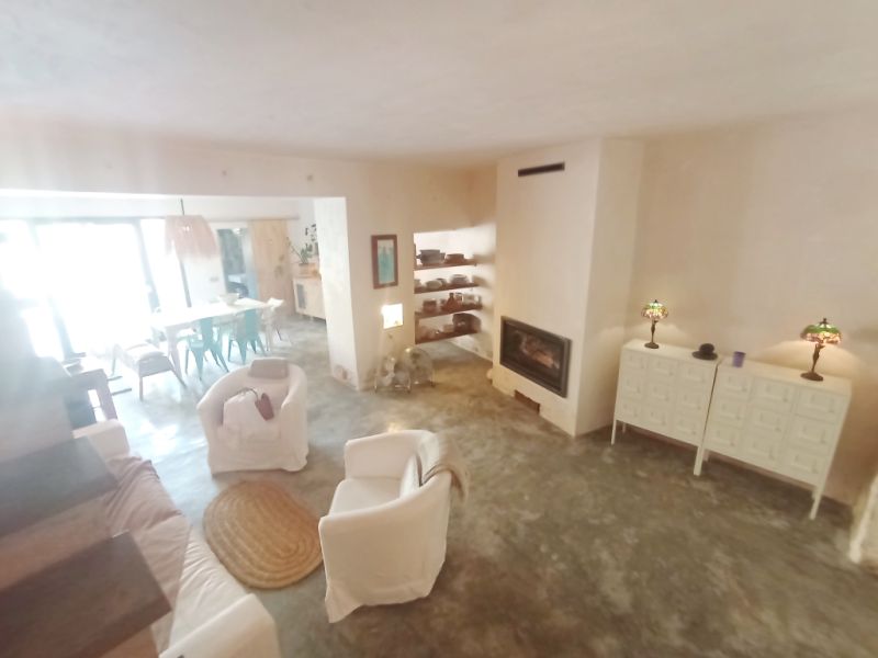 Ferienvermietung eines schönen Dorhauses mit Innenhof und Terrasse in Es LLombards --- DH 12 FZ