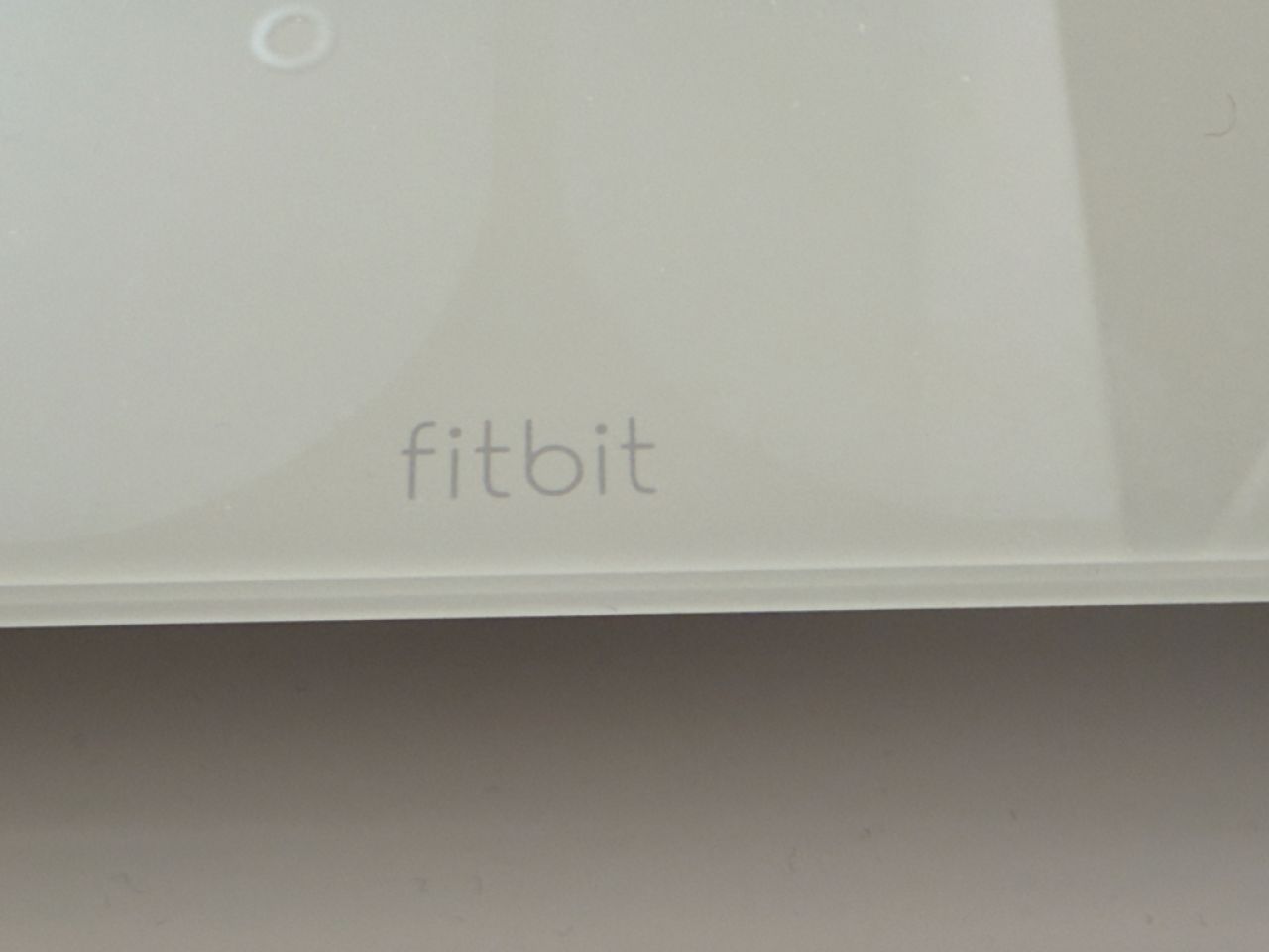 FitBit Aria white – intelligent personal scale with WiFi