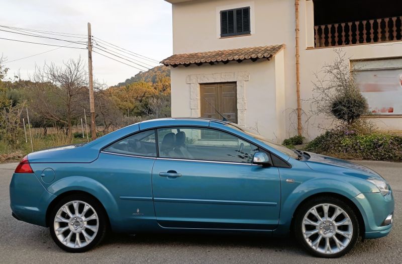Ford Focus Cabrio 2,0 CC matrícula española ITV nueva