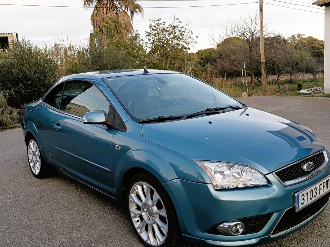 Ford Focus Cabrio 2,0 CC matrícula española ITV nueva