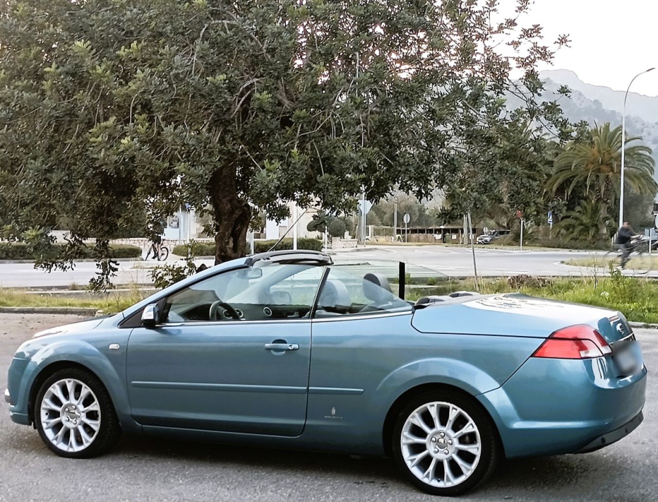 Ford Focus Cabrio 2,0 CC matrícula española ITV nueva