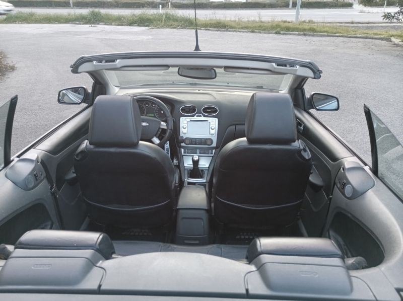 Ford Focus Cabrio 2,0 CC matrícula española ITV nueva