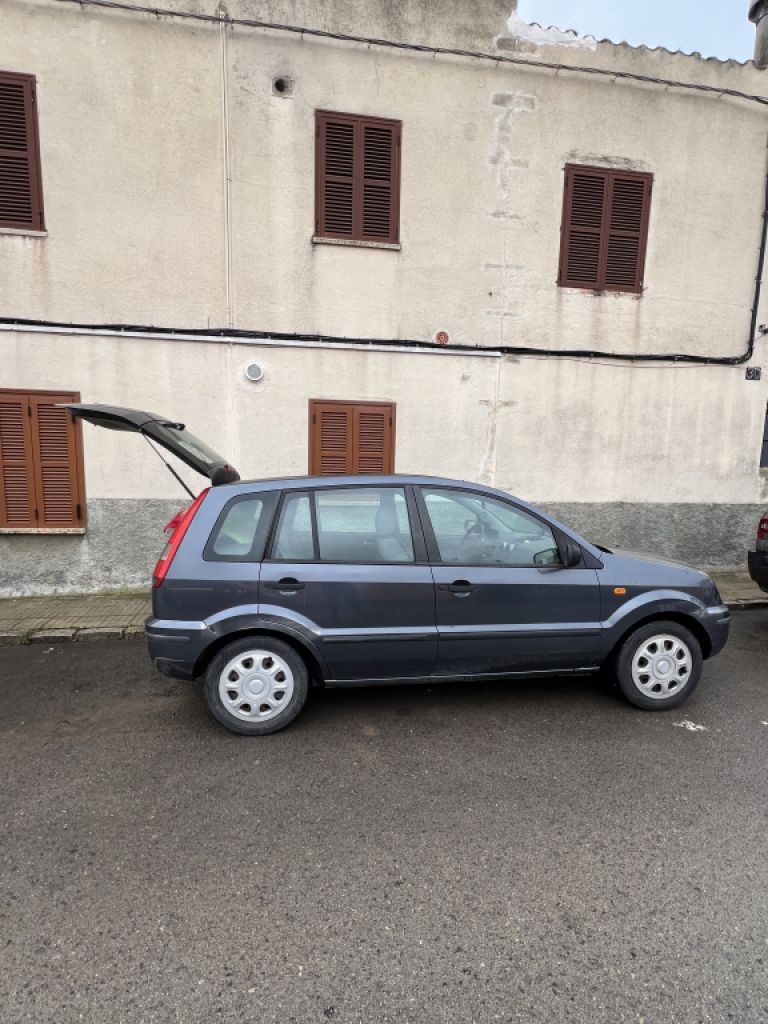 Ford Fusion günstig abzugeben