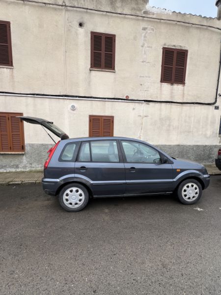 Ford Fusion günstig abzugeben