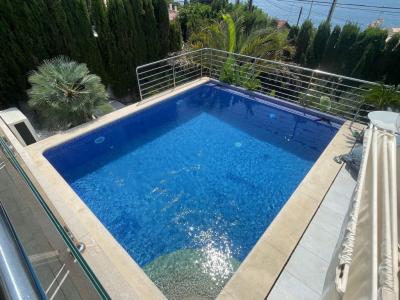 Freistehendes Haus in zweiter Linie in Alcanada mit Pool und Blick auf das Meer/Bucht nach Südosten