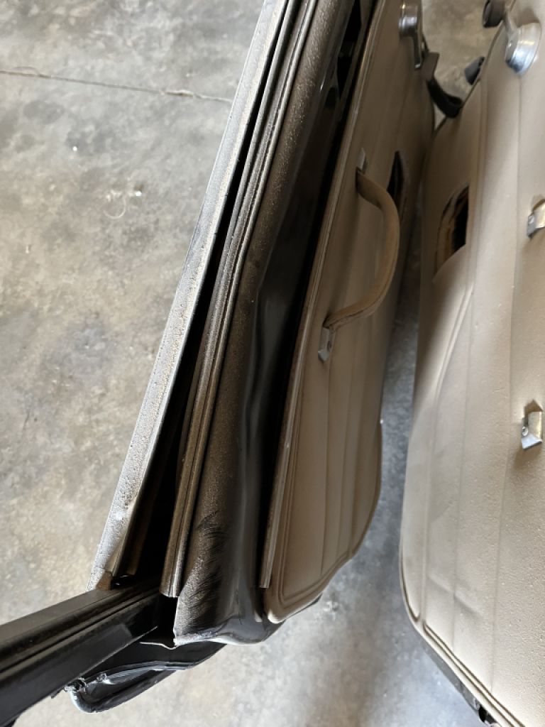 Für einen Jeep Wrangler YJ, Hardtop und Stahltüren (Re +Li)