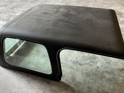 Für einen Jeep Wrangler YJ, Hardtop und Stahltüren (Re +Li)