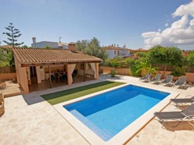 Gepflegtes Chalet auf dem Lande mit Pool und AC bei Porto Colom -- CH 19